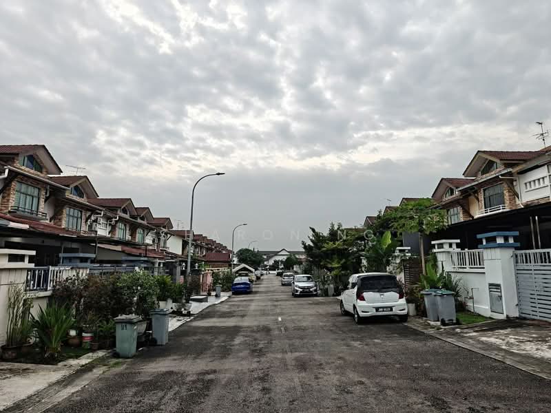 2-storey Terraced House for Sale in Taman Bukit Mewah (Tampoi) - Sharon Ng - Exterior - PropertyGuru.com.my