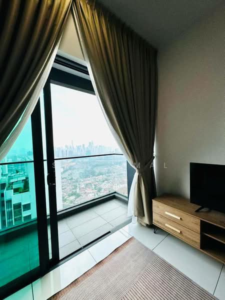 Kondominium untuk Disewa di The Valley Residences @ SkySierra - Sam Jamal - Balcony - PropertyGuru.com.my