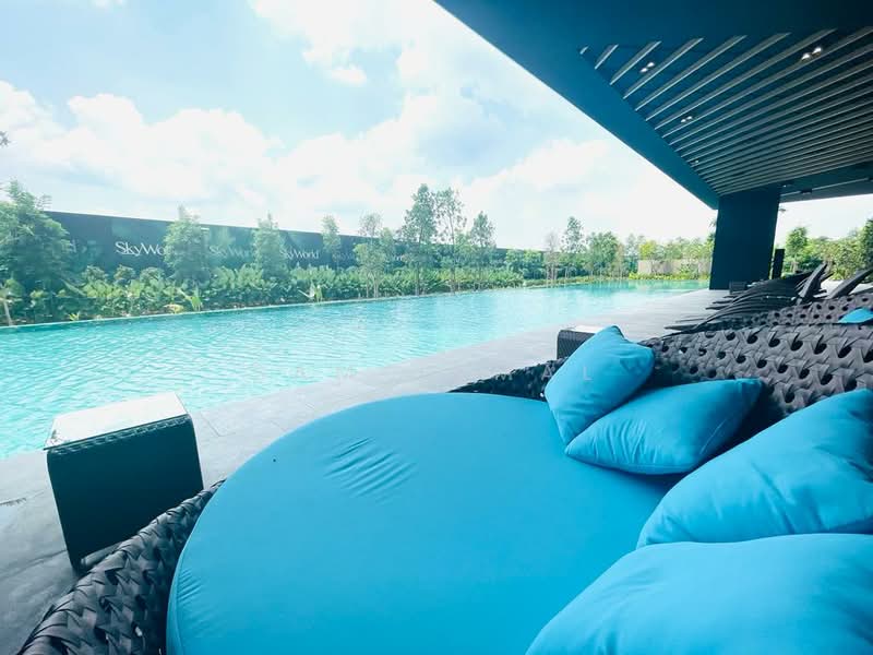 Kondominium untuk Disewa di The Valley Residences @ SkySierra - Sam Jamal - Pool - PropertyGuru.com.my
