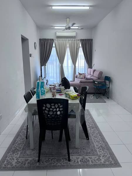 Servis Apartment untuk Dijual di Jentayu Residensi @ Tampoi - Shu Ying - Living Room - PropertyGuru.com.my