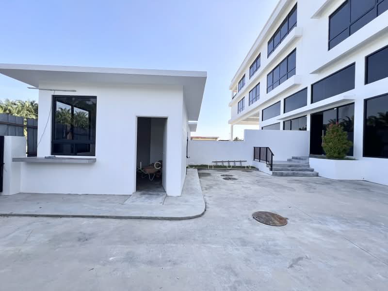 Kilang untuk Dijual di Banting (Selangor) - Eric Chung - Exterior - PropertyGuru.com.my