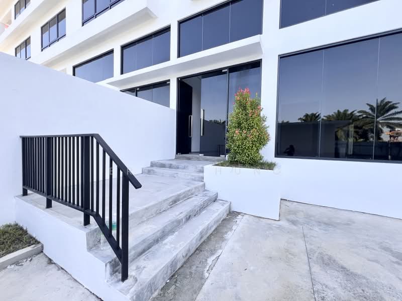Kilang untuk Dijual di Banting (Selangor) - Eric Chung - Exterior - PropertyGuru.com.my