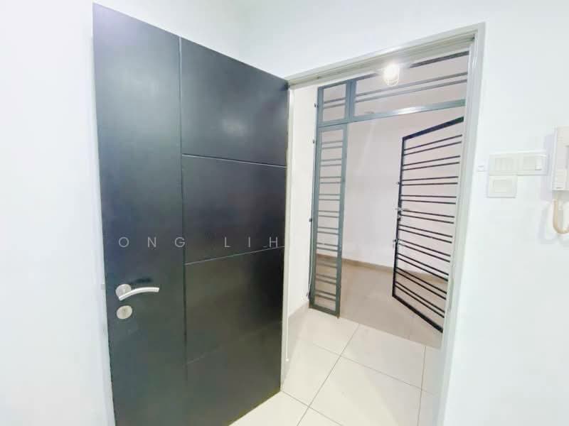 Servis Apartment untuk Dijual di Pandan Residence 2 - Ong Lih Shyan - Entrance - PropertyGuru.com.my