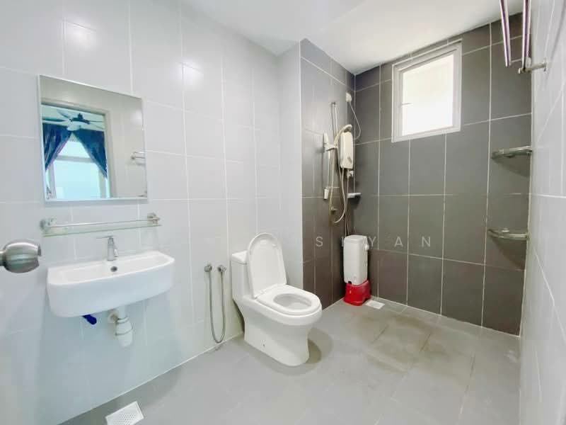 Servis Apartment untuk Dijual di Pandan Residence 2 - Ong Lih Shyan - Bathroom - PropertyGuru.com.my