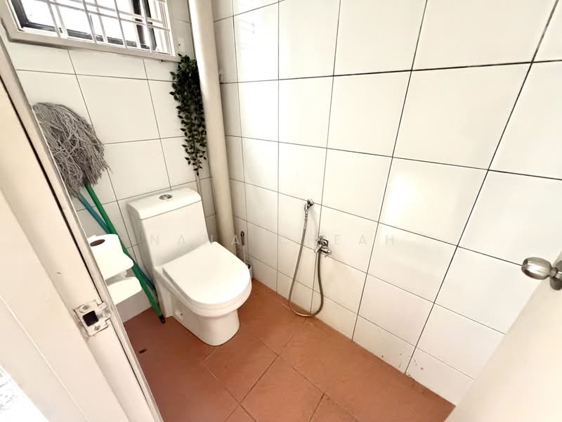Kedai untuk Disewa di Pandan Indah (Ampang) - Nana Cheah - Bathroom - PropertyGuru.com.my
