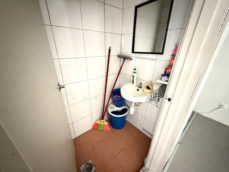 Kedai untuk Disewa di Pandan Indah (Ampang) - Nana Cheah - Bathroom - PropertyGuru.com.my