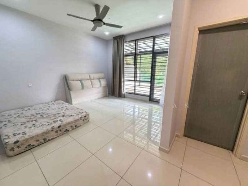 Rumah Teres 2-Tingkat untuk Dijual di Taman Dato' Chellam (Ulu Tiram) - Ong Lih Shyan - Bedroom - PropertyGuru.com.my