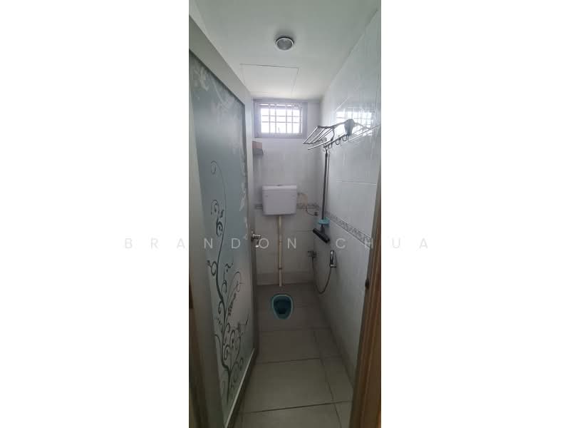 1-storey Terraced House for Rent in Taman Ungku Tun Aminah (Skudai) - Brandon Chua - Bathroom - PropertyGuru.com.my