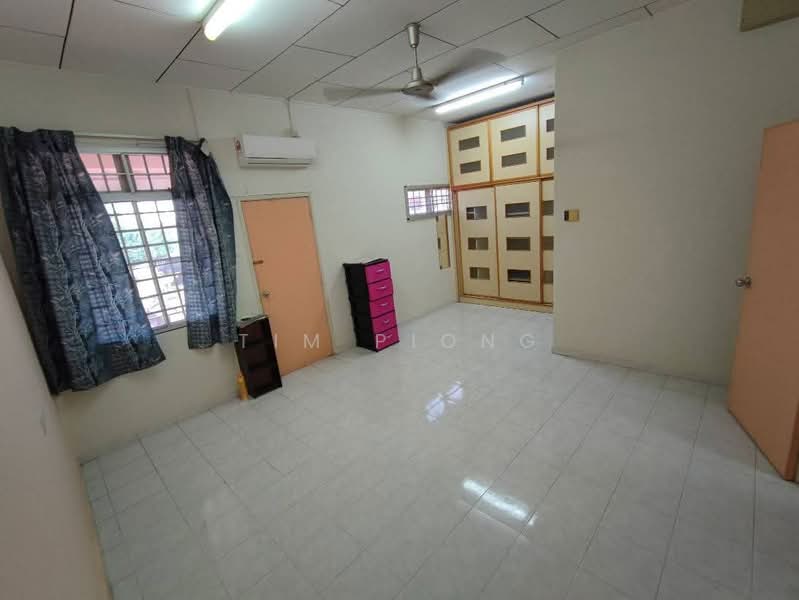 2-storey Terraced House for Sale in Taman Seri Jati (Batu Berendam) - Tim Piong - Interior - PropertyGuru.com.my