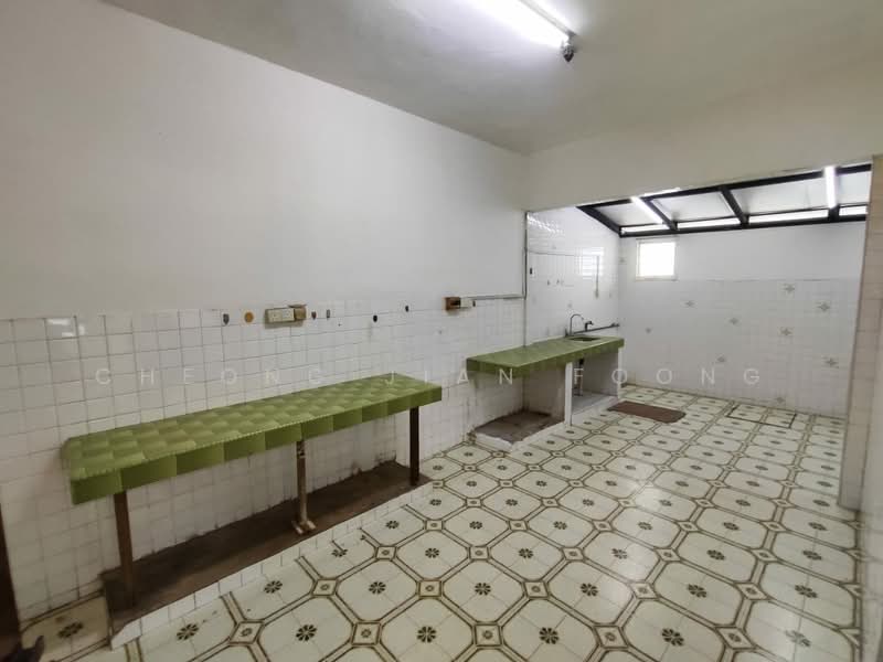 Rumah Teres 2 Tingkat untuk Dijual di Taman Overseas Union (Taman Oug) (Jalan Klang Lama (Old Klang Road)) - Cheong Jian Foong - Kitchen - PropertyGuru.com.my