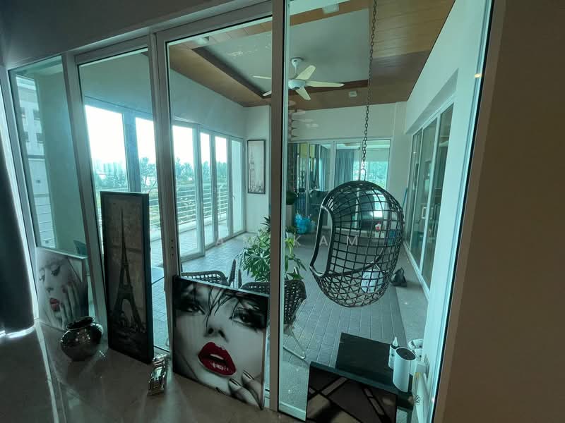 Condominium for Sale at 11 Gurney Drive - Sam Kam - Balcony - PropertyGuru.com.my