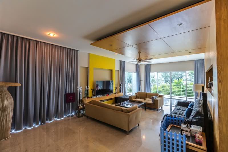 Kondominium untuk Dijual di 11 Gurney Drive - Sam Kam - Living Room - PropertyGuru.com.my
