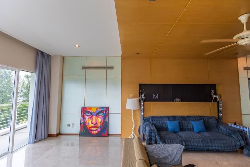 Kondominium untuk Dijual di 11 Gurney Drive - Sam Kam - Living Room - PropertyGuru.com.my