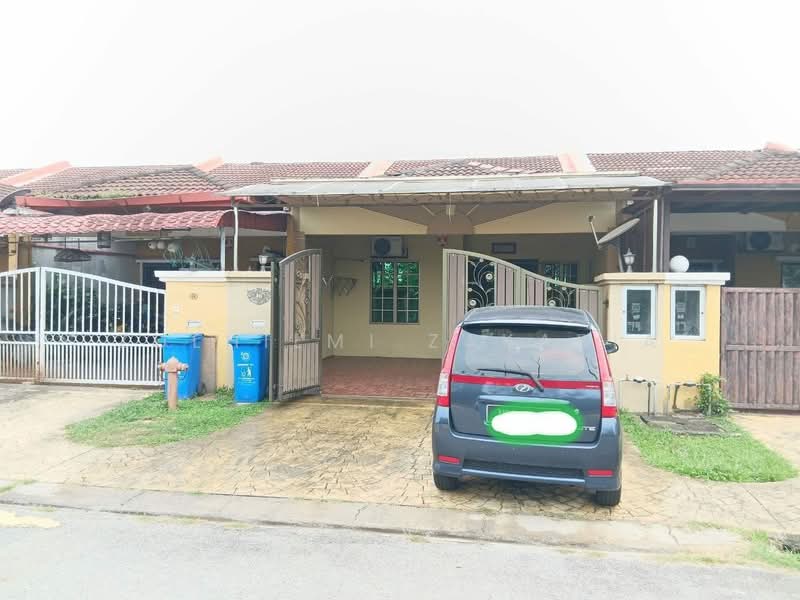 Terraced House for Sale in Shah Alam (Selangor) - Zulhilmi Zakaria - Exterior - PropertyGuru.com.my