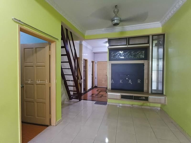 Terraced House for Sale in Shah Alam (Selangor) - Zulhilmi Zakaria - Living Room - PropertyGuru.com.my
