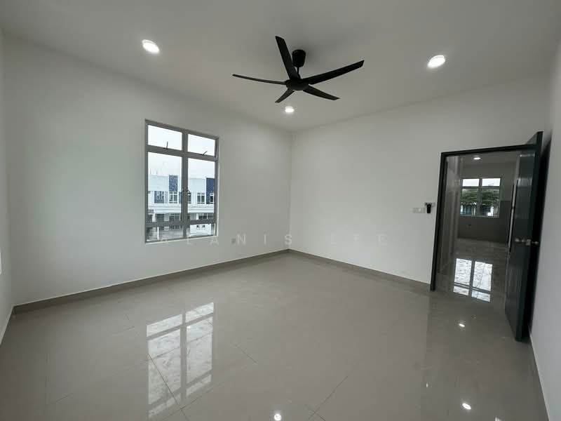 Rumah Teres untuk Disewa di Bandar Dato Onn (Tebrau) - Alanis Lee - PropertyGuru.com.my