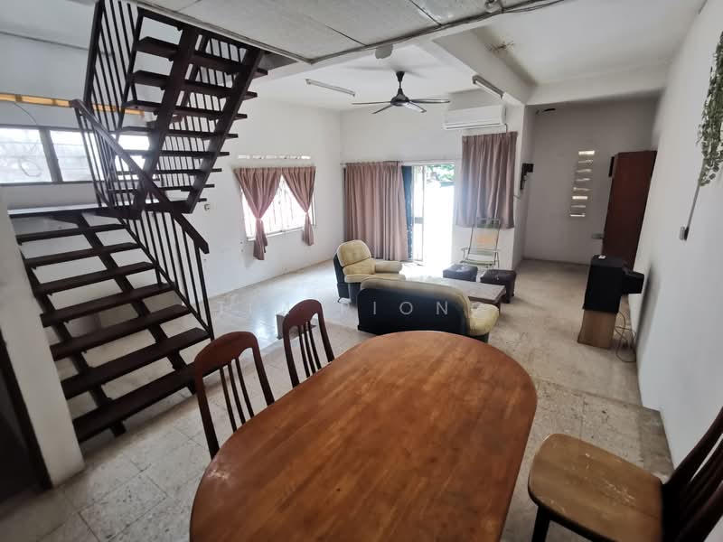 2-storey Terraced House for Sale in Taman Klebang Besar (Klebang) - Tim Piong - Living Room - PropertyGuru.com.my