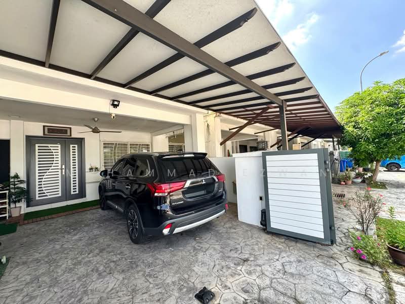 Rumah Teres 2 Tingkat untuk Dijual di Seksyen 33 (Shah Alam) - Muhammad Ezwan - Exterior - PropertyGuru.com.my