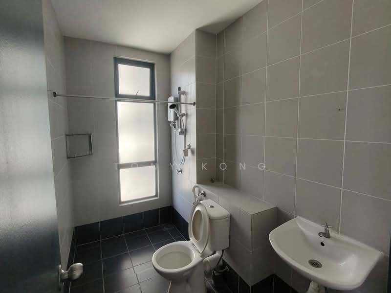 Condominium for Sale at The Suritz - Tony Kong - Bathroom - PropertyGuru.com.my