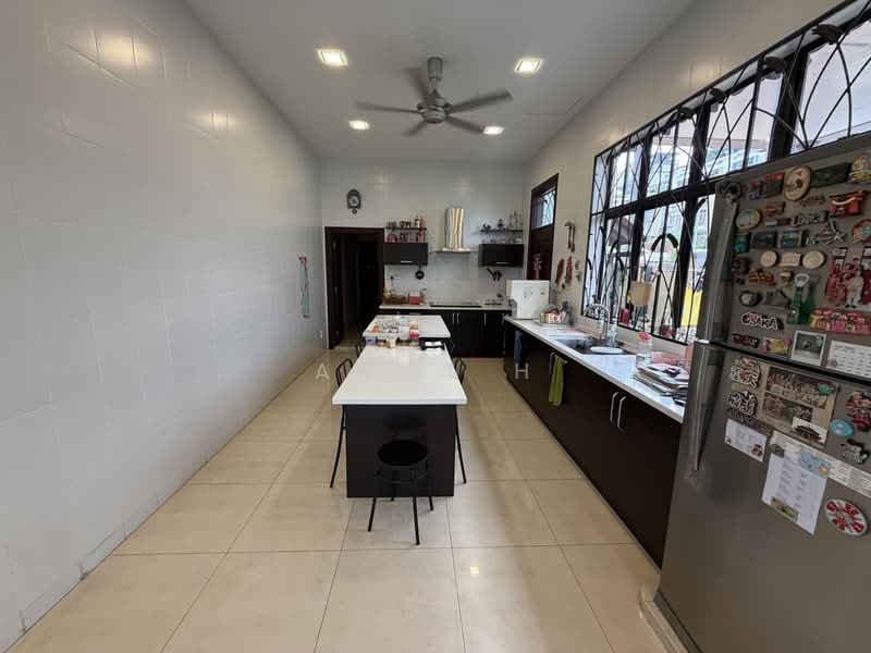 Bungalow for Sale in Taman Gembira (Jalan Klang Lama (Old Klang Road)) - Anna H - Kitchen - PropertyGuru.com.my