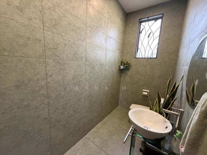 Bungalow for Sale in Taman Gembira (Jalan Klang Lama (Old Klang Road)) - Anna H - Bathroom - PropertyGuru.com.my
