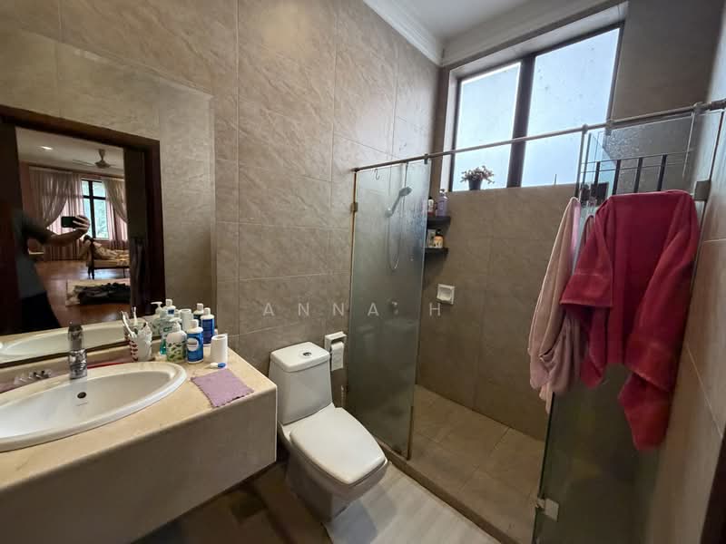 Bungalow for Sale in Taman Gembira (Jalan Klang Lama (Old Klang Road)) - Anna H - Bathroom - PropertyGuru.com.my