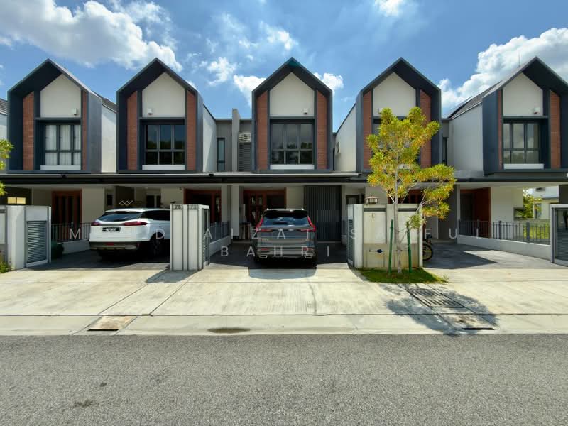 2-storey Terraced House for Sale in Elmina (Shah Alam) - Mohd Aizat Saiful Bahri - Exterior - PropertyGuru.com.my