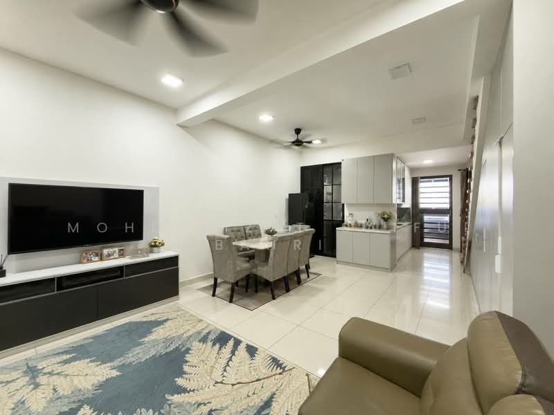 2-storey Terraced House for Sale in Elmina (Shah Alam) - Mohd Aizat Saiful Bahri - Living Room - PropertyGuru.com.my