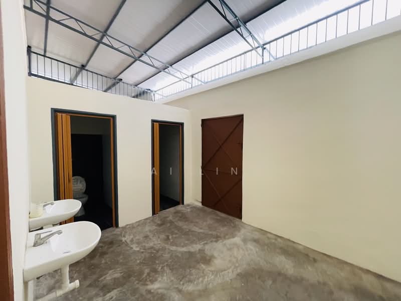 Shop for Rent in George Town (Penang) - AI LIN - Bathroom - PropertyGuru.com.my