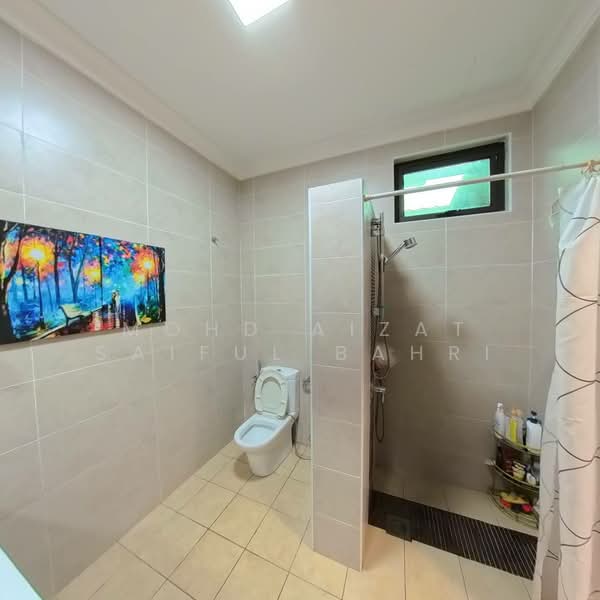 Rumah Banglo untuk Dijual di Bandar Kinrara Seksyen 9 (Bandar Kinrara) - Mohd Aizat Saiful Bahri - Bathroom - PropertyGuru.com.my