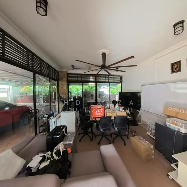 Rumah Banglo untuk Dijual di Bandar Kinrara Seksyen 9 (Bandar Kinrara) - Mohd Aizat Saiful Bahri - Living Room - PropertyGuru.com.my