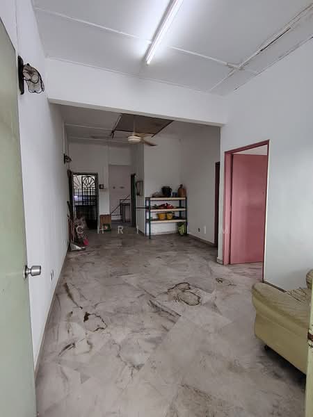 Flat for Sale at Taman Muda - Chris Lim - Living Room - PropertyGuru.com.my