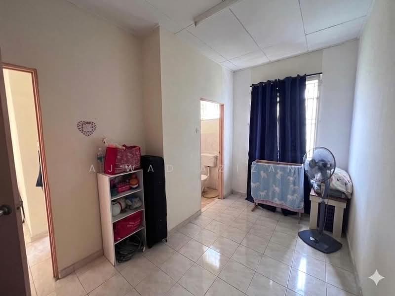 Rumah Teres 2 Tingkat untuk Dijual di Bandar Saujana Putra (Tanjong Duabelas) - Ajwad Azizan - PropertyGuru.com.my