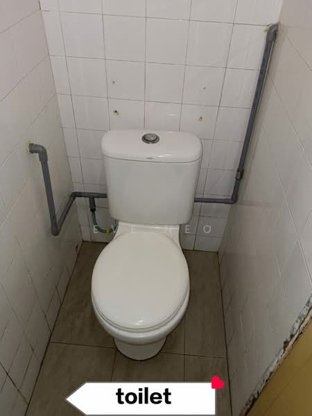 Flat for Sale at Rumah Pangsa Serantau Baru - Eve Neo - Bathroom - PropertyGuru.com.my