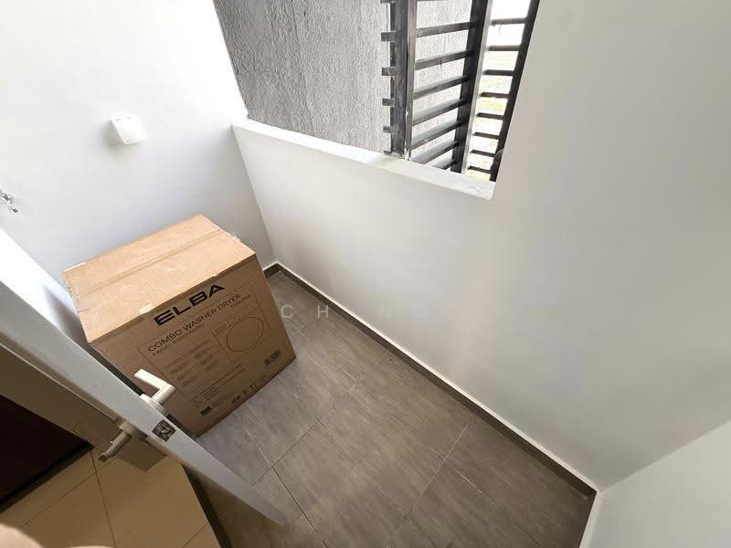 Service Residence for Sale at Serviced Residence @ Sunway D'hill Residences - CH Ng - Balcony - PropertyGuru.com.my
