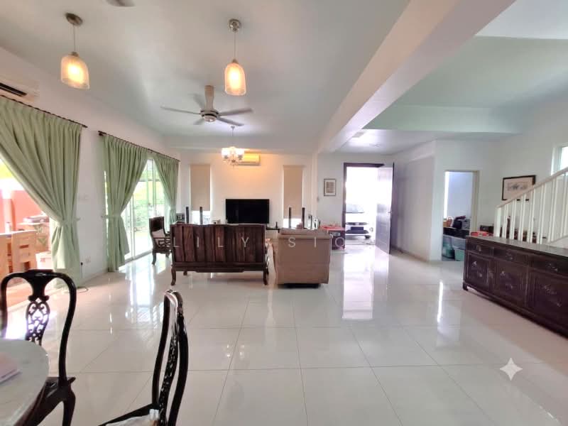 Semi-Detached House for Sale in Seri Kembangan (Selangor) - Lily Siow - Living Room - PropertyGuru.com.my