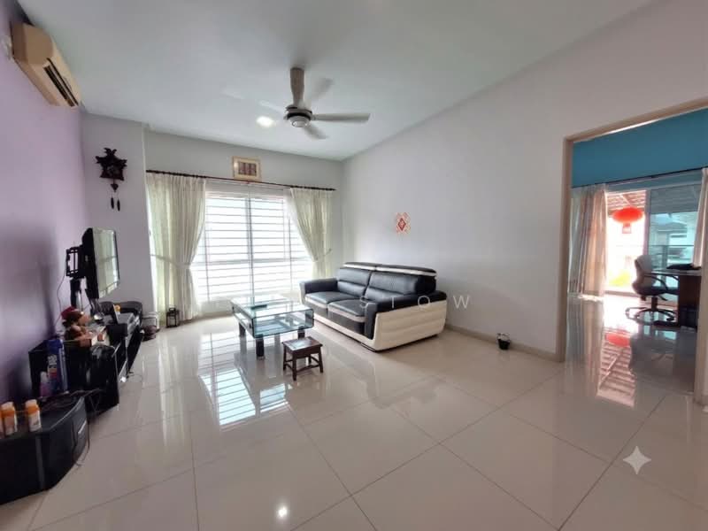 Semi-Detached House for Sale in Seri Kembangan (Selangor) - Lily Siow - Living Room - PropertyGuru.com.my