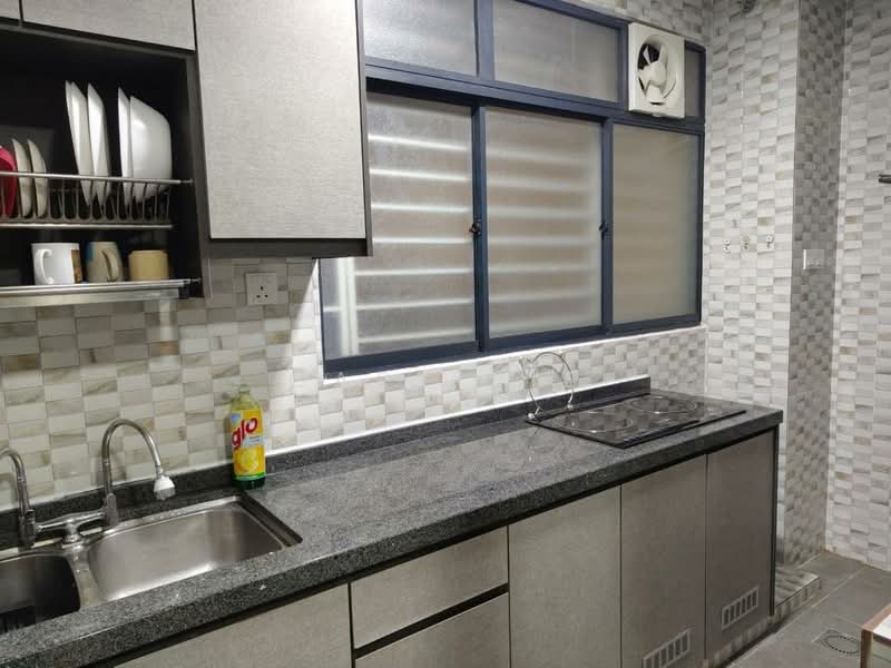 Servis Apartment untuk Disewa di KL Traders Square - Gary Sie - Kitchen - PropertyGuru.com.my