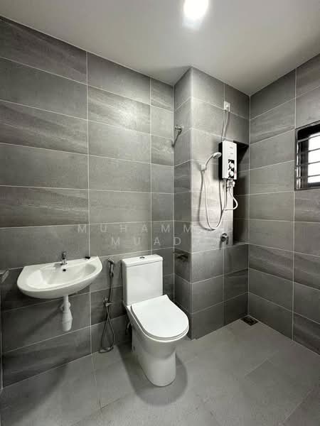 2-storey Terraced House for Sale in Cyberjaya (Selangor) - Muhammad Muadz - Bathroom - PropertyGuru.com.my