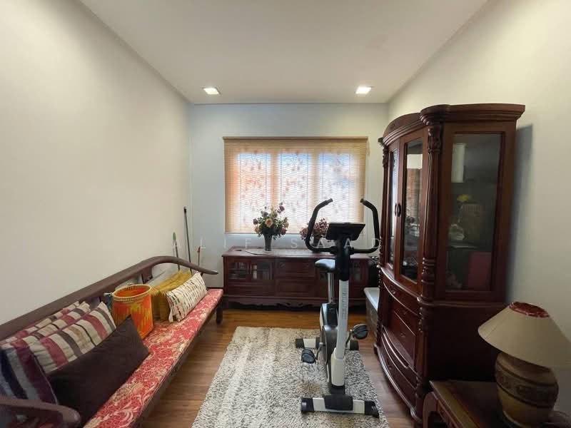 Semi-Detached House for Sale in Bandar Seri Putra (Bangi) - Alif Saad - PropertyGuru.com.my