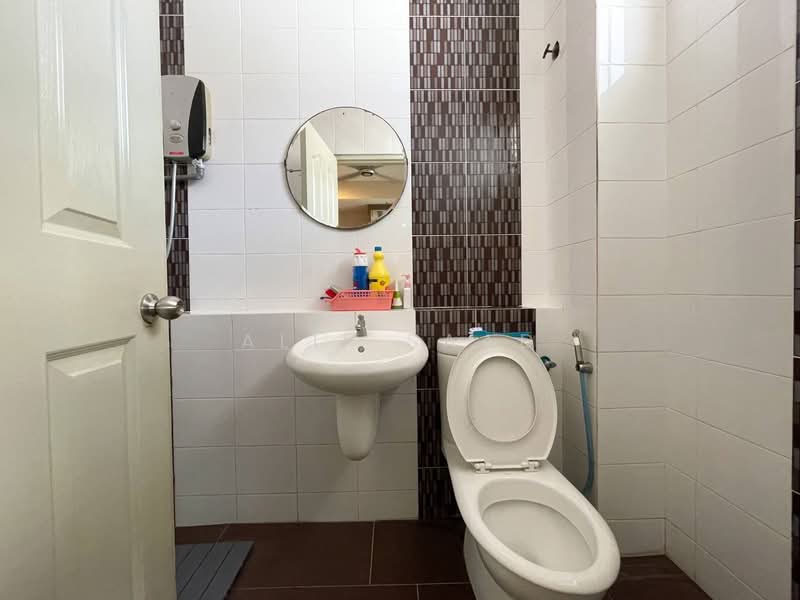 Semi-Detached House for Sale in Bandar Seri Putra (Bangi) - Alif Saad - PropertyGuru.com.my