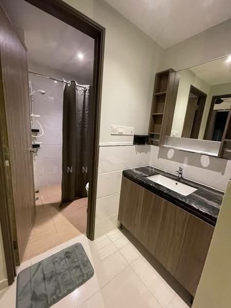 Servis Apartment untuk Dijual di Country Garden Central Park - Jennie Chew - Bathroom - PropertyGuru.com.my