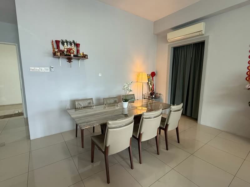 Kondominium untuk Dijual di The Peak Residences - Amanda Lam - Dining Room - PropertyGuru.com.my