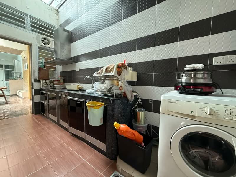 Cluster House for Sale in Bukit Indah (Iskandar Puteri (Nusajaya)) - Zoey Lee - Kitchen - PropertyGuru.com.my