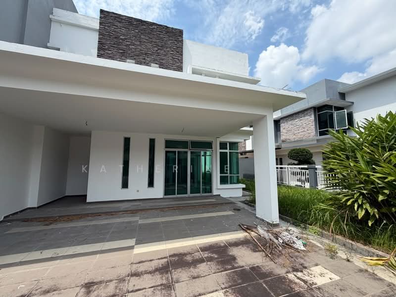Semi-Detached House for Sale in Mutiara Rini (Skudai) - Katherine Low - PropertyGuru.com.my