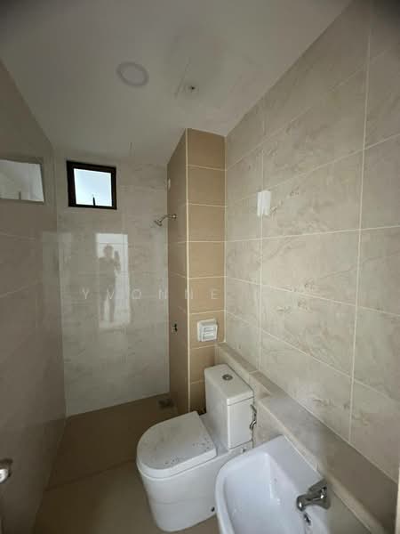 Service Residence for Sale at D'Summit Residences - Yvonne Lim - Bathroom - PropertyGuru.com.my