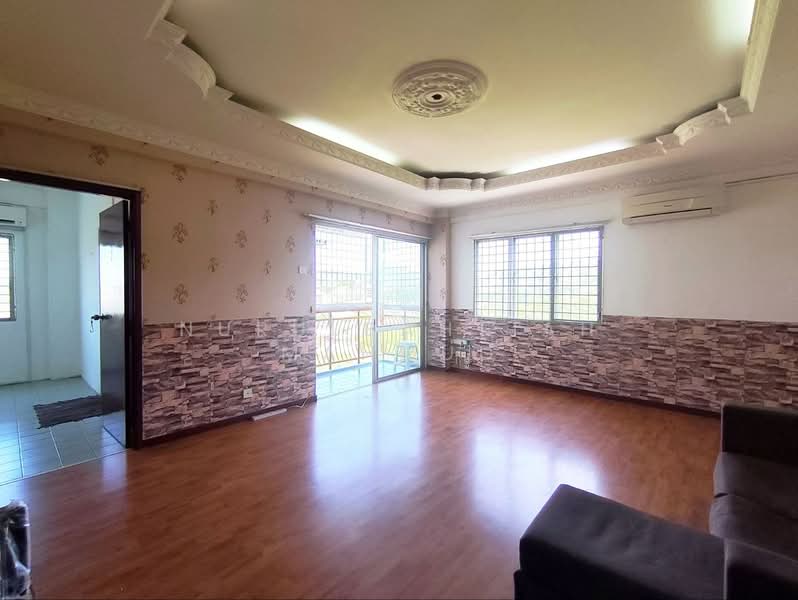 Kondominium untuk Dijual di Estana Court - Nurulbahtiah Mahmud - Living Room - PropertyGuru.com.my
