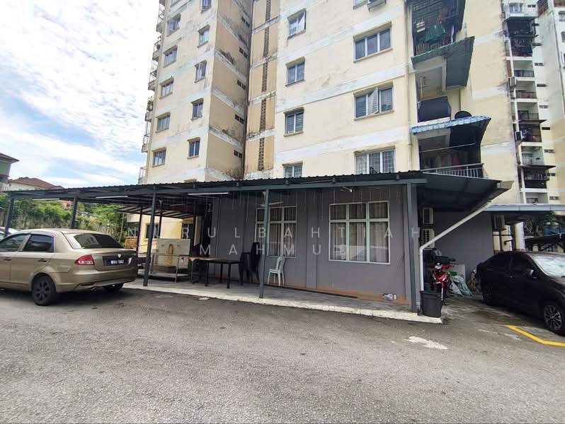 Kondominium untuk Dijual di Estana Court - Nurulbahtiah Mahmud - Exterior - PropertyGuru.com.my