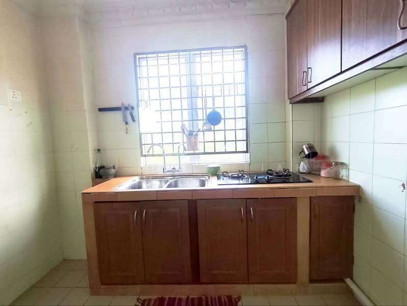 Kondominium untuk Dijual di Estana Court - Nurulbahtiah Mahmud - Kitchen - PropertyGuru.com.my