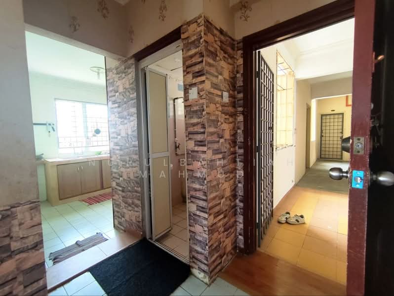 Kondominium untuk Dijual di Estana Court - Nurulbahtiah Mahmud - Kitchen - PropertyGuru.com.my